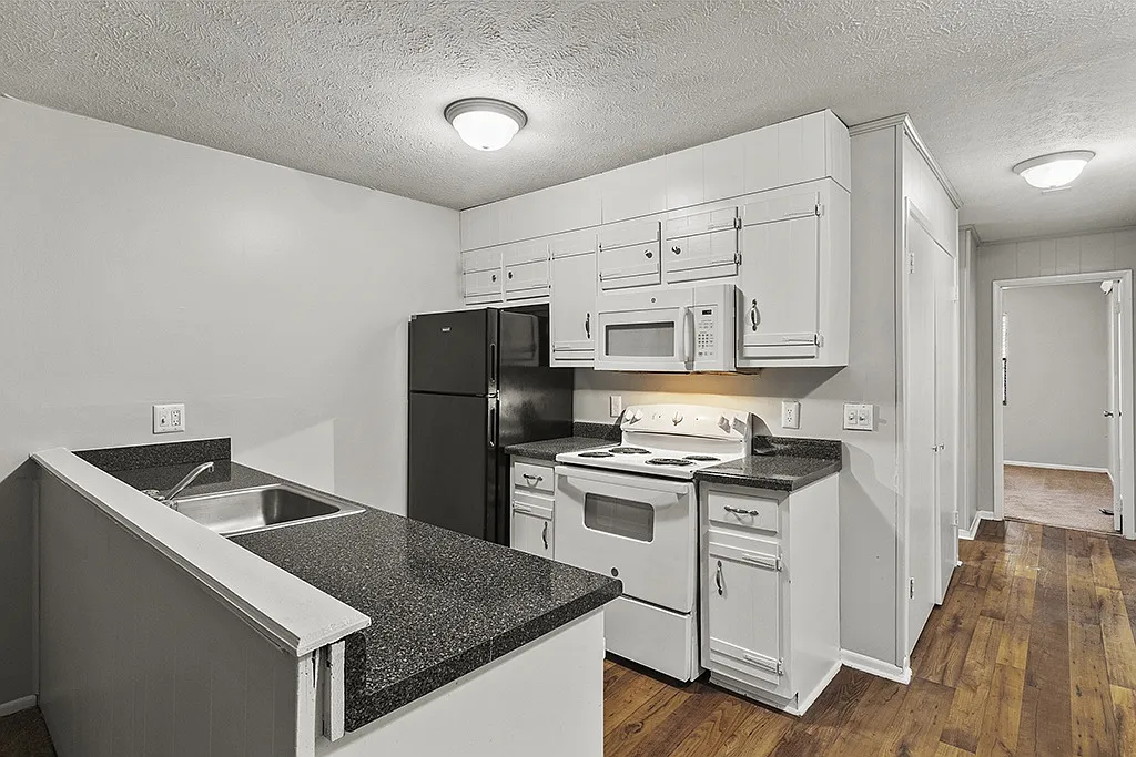 The Element at 3900 — Photo 1