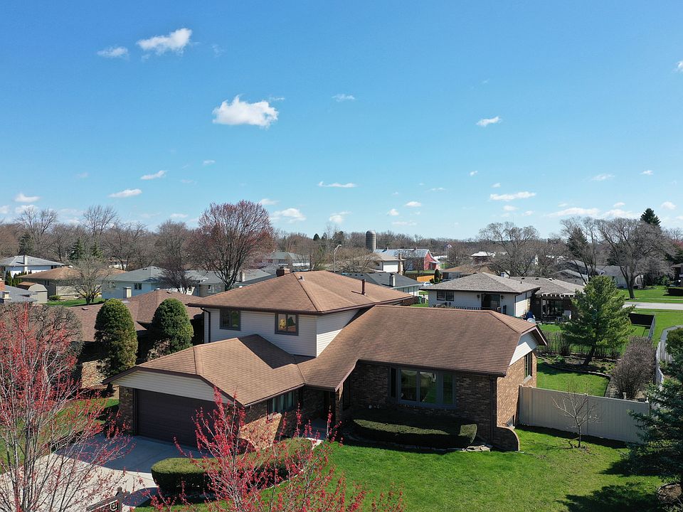1st image of 15131 Saint Andrews Ct