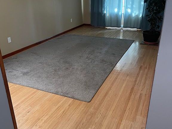 4th image of 26 W Payne St #3