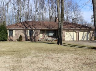 818 E Mill Rd, Evansville, IN 47711