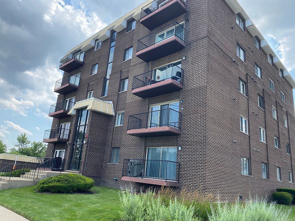 1st image of 10424 Central Ave APT 2SE