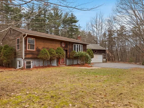 44 Sawyer St, Gardner, MA 01440