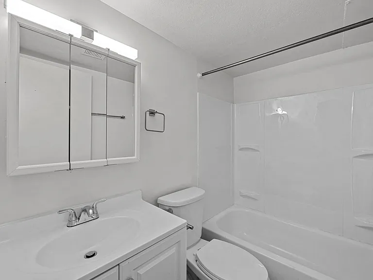 Belmont Terrace — Photo 13
