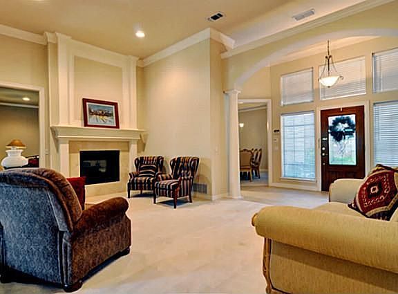 5th image of 2613 Torrey Pines Dr