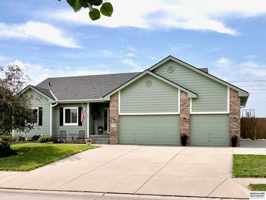 15411 Nebraska Ave, Omaha, NE 68116