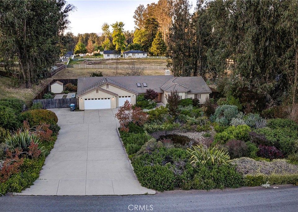 1st image of 2090 Idyllwild Pl