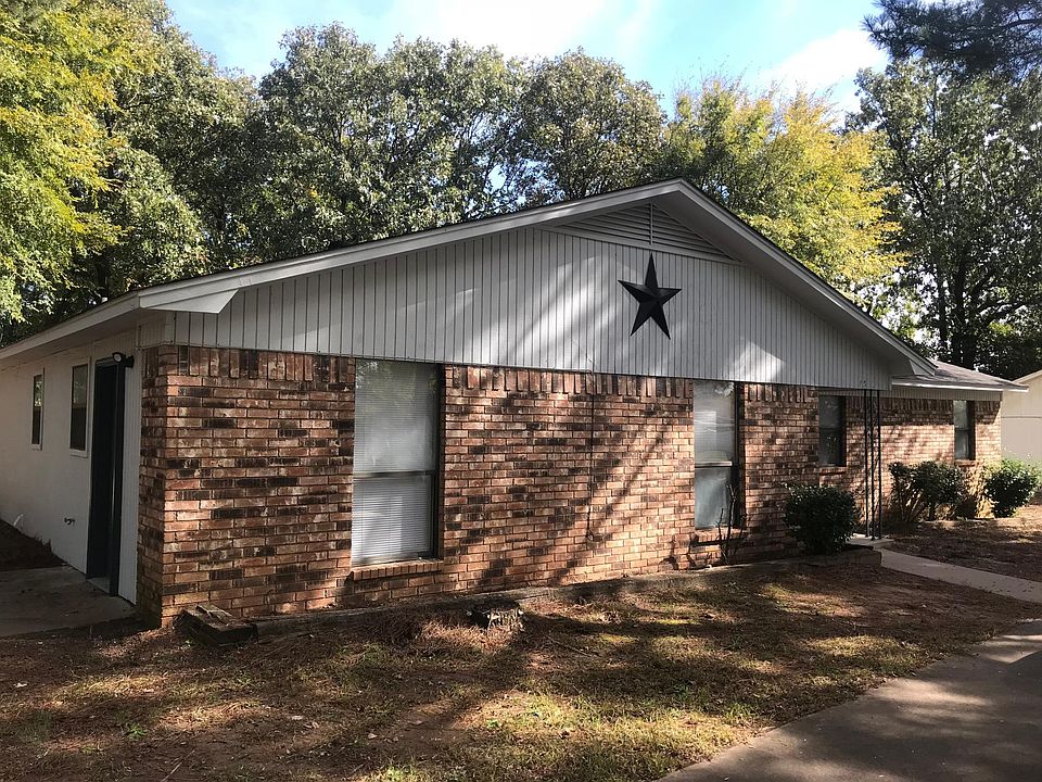 1st image of 1514 University Dr