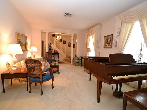 5th image of 11803 Durrette Dr