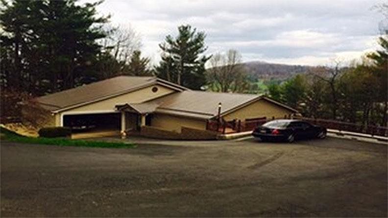 1st image of 205 Forestridge Dr