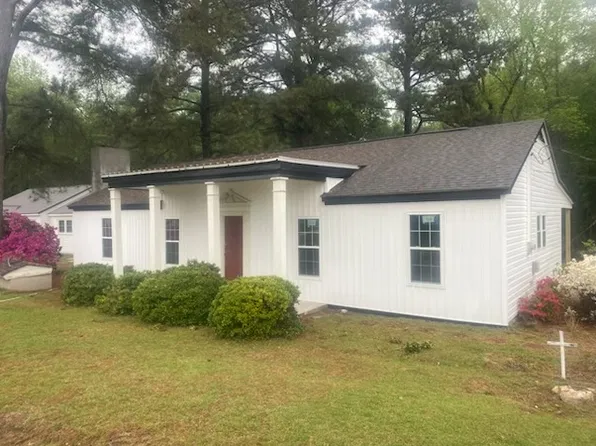 (undisclosed Address), Erwin, NC 28339