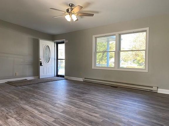 3rd image of 303 W Main St