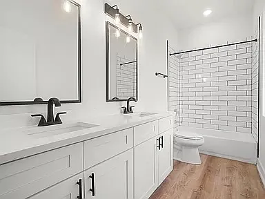 2203 N Hamilton Ave #201 — Photo 5