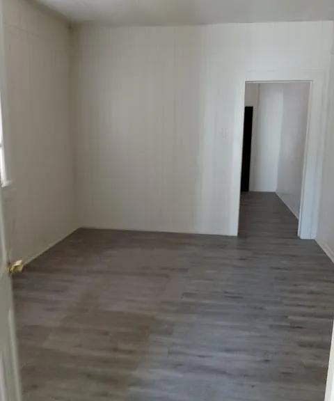 725 Lafayette St — Photo 3