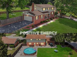 5704 Castle Rock Rd, Roanoke, VA 24018