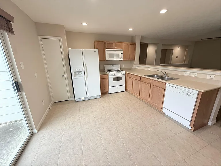 29225 Legends Valley Dr — Photo 7