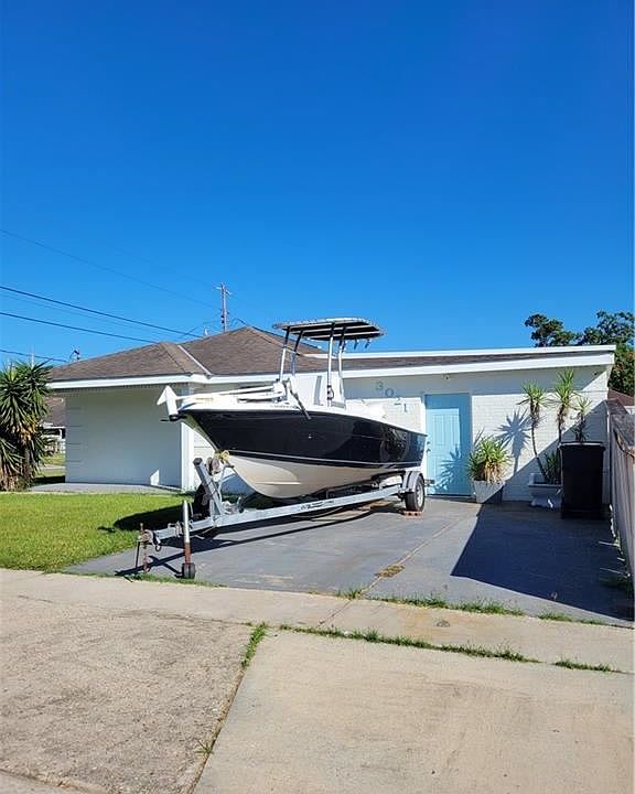 1st image of 3021 Tournefort St