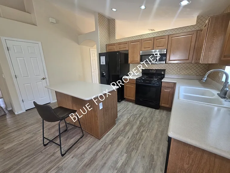 6078 N Panorama Park Dr — Photo 8