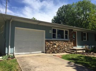 802 S 7th Ave, Ozark, MO 65721