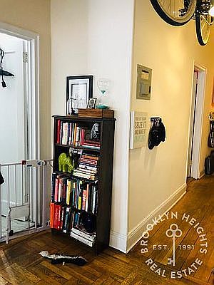 4th image of 154 Carroll St APT A3