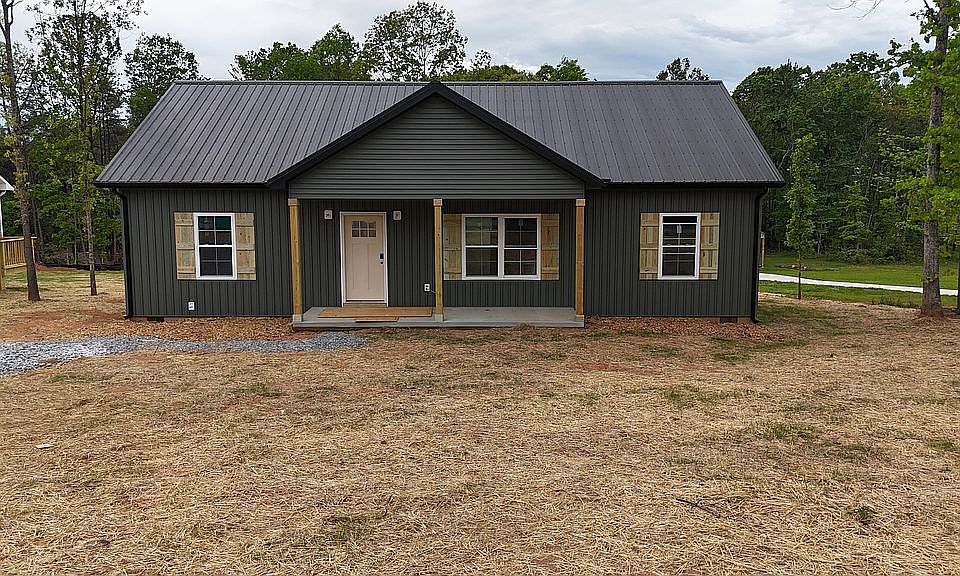 1st image of 103 Greenhouse Rd