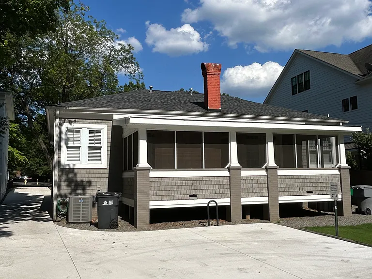 2114 Crescent Ave — Photo 2