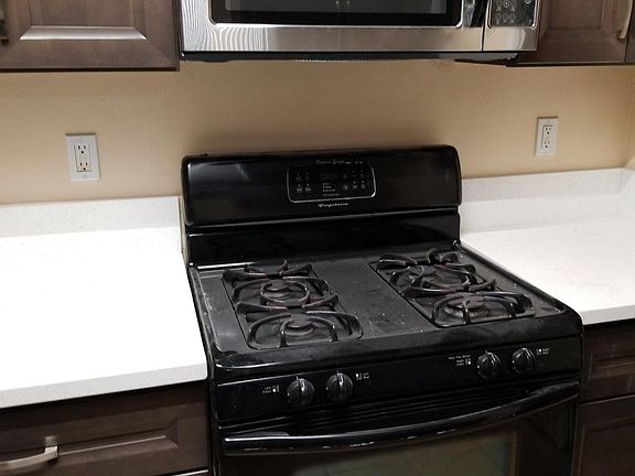 4th image of 962 N Dodsworth Ave