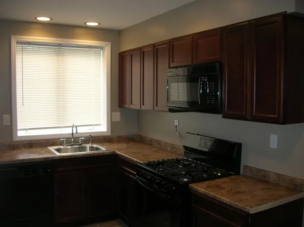 144 Vandervoort St, North Tonawanda, NY 14120