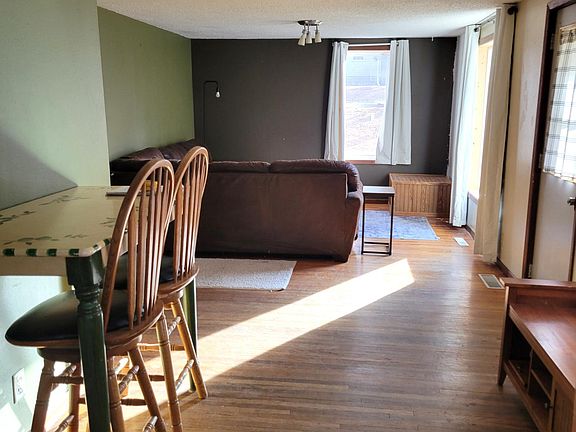 5th image of 417 S 10th St