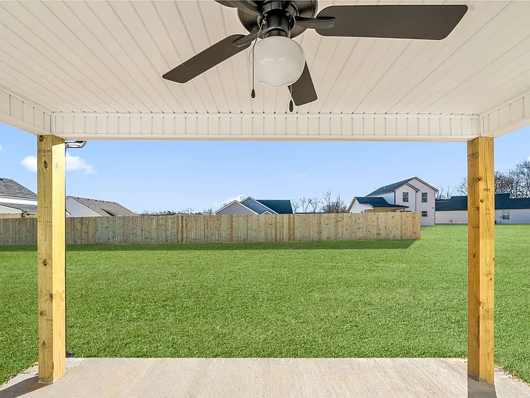 753 Gleason Dr — Photo 2