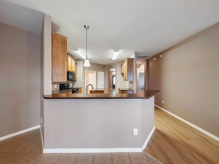 6007 Wilcox Point Ct — Photo 8