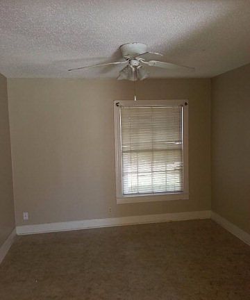 3rd image of 702 Buena Vista Ave