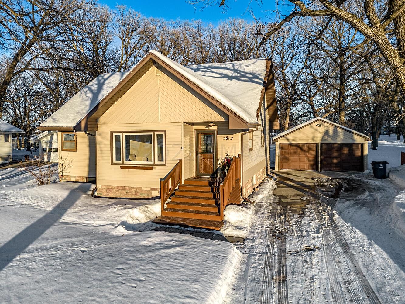 5812 2nd St N, Moorhead, MN 56560 Zillow