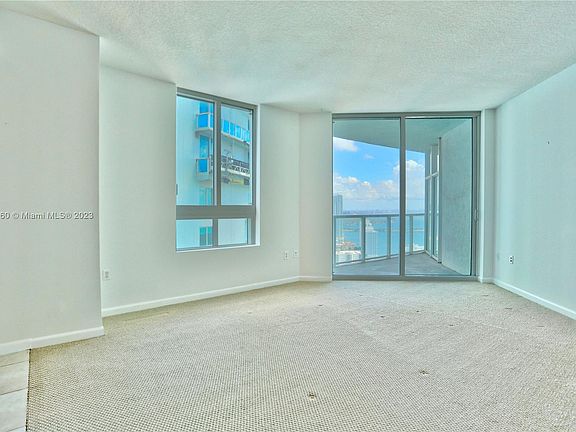 3rd image of 1900 N Bayshore Dr APT 4110