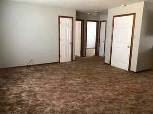 230 S Saint Charles Ave, Joplin, MO 64801