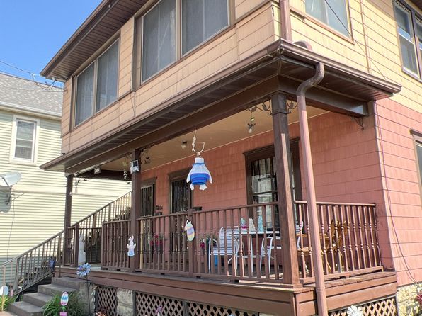 2494 Central Ave #1/2, Dubuque, IA 52001
