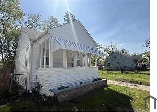 19192 Hull St — Photo 33