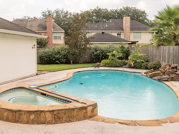 5th image of 2822 Double Lake Dr