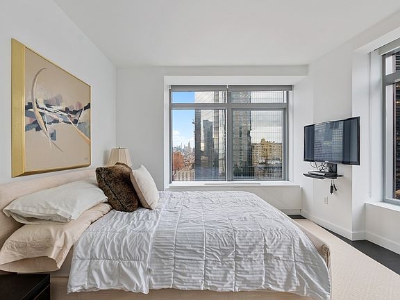 4th image of 123 Washington St APT 46F