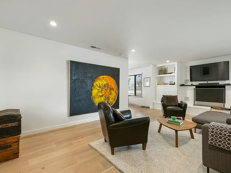 4 Arch Way — Photo 6