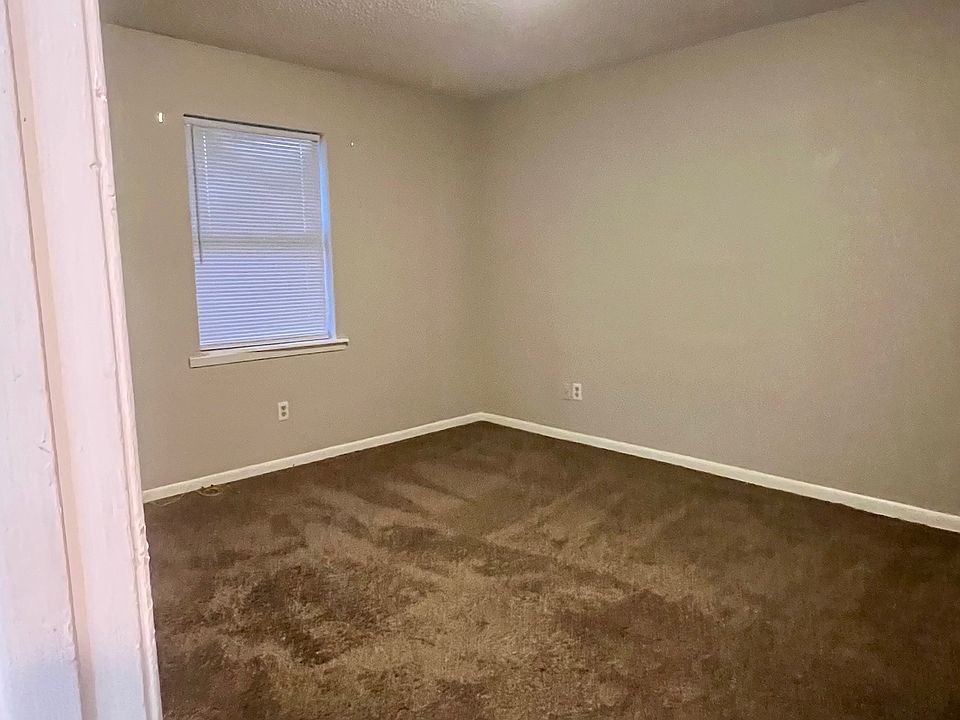 1st image of 2 Shanna Cir #A
