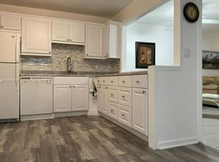 Castle Apartments, Fort Lauderdale, FL 33313