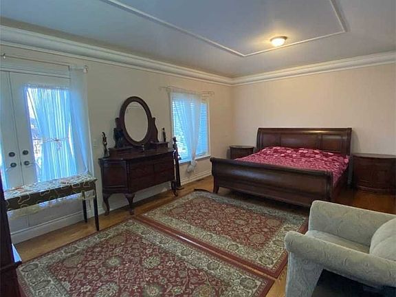 5th image of 87 Northwood Dr