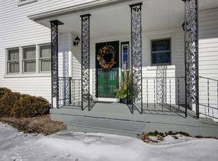 208 E Center St, Seymour, IL