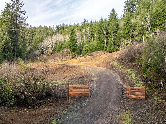 4th image of T/l 801 Siletz Hwy