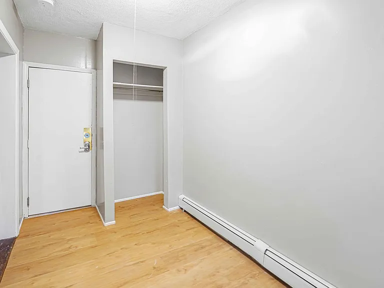 126 Sumner Ave — Photo 7