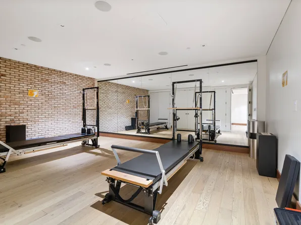 550 Vanderbilt Avenue image 20 of 30