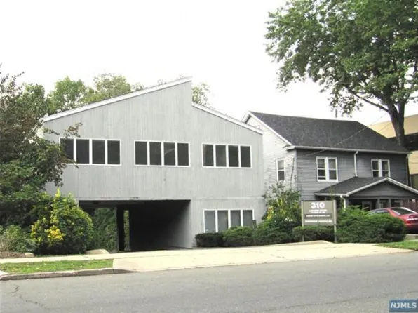 310 Grand Ave, Englewood, NJ 07631