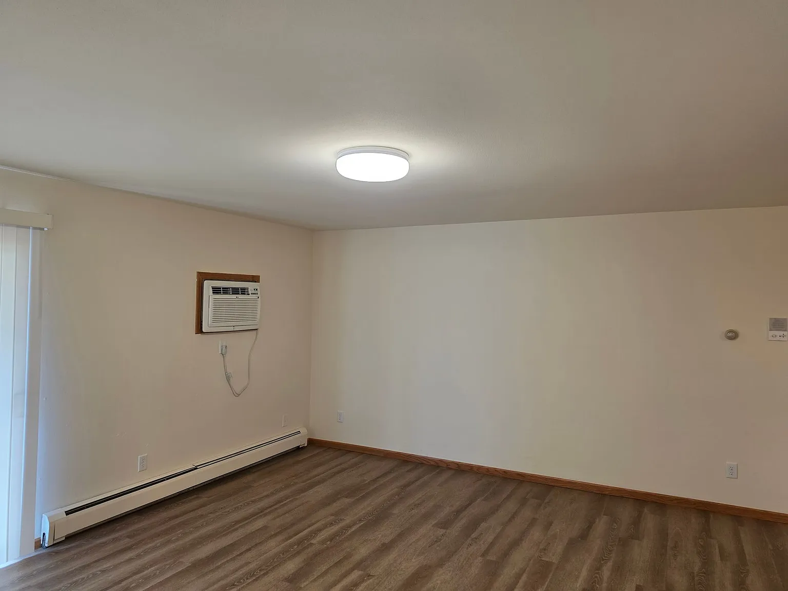 Drake Rentals - Kingston Apts — Photo 4