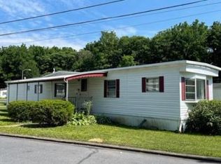 6 Sunrise Dr, Hershey, PA 17033