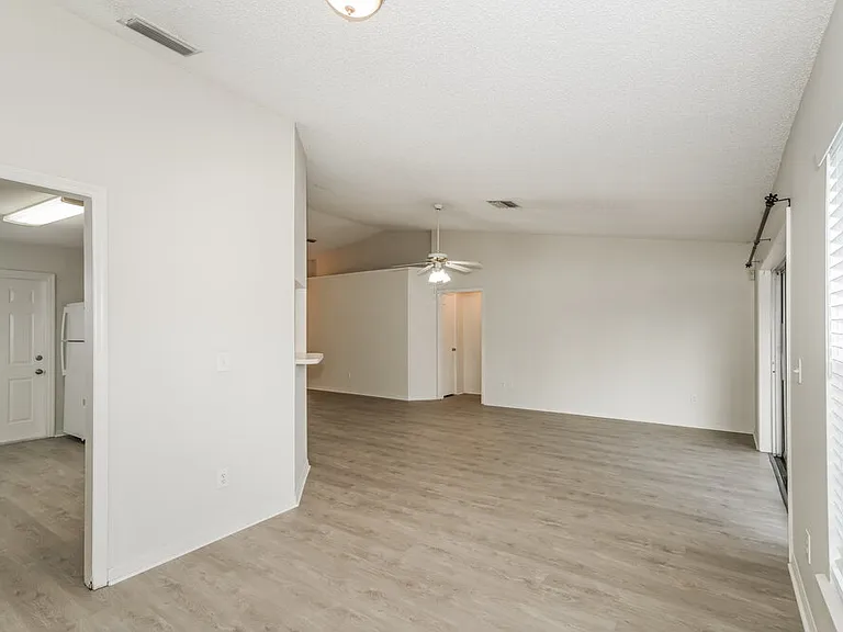 10148 Cedar Dune Dr — Photo 6
